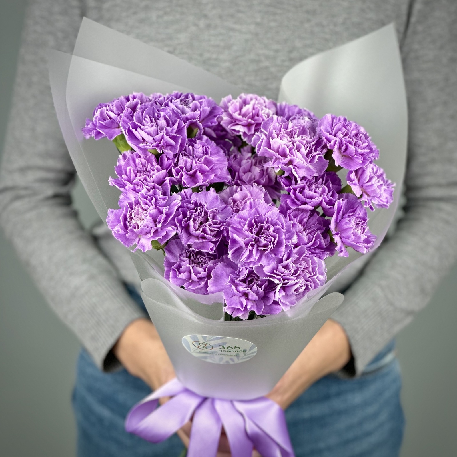 Букет из 25 сиреневых гвоздик