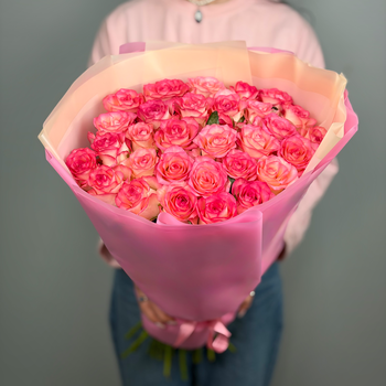 Букет из 31 розы Джумилия 60 см