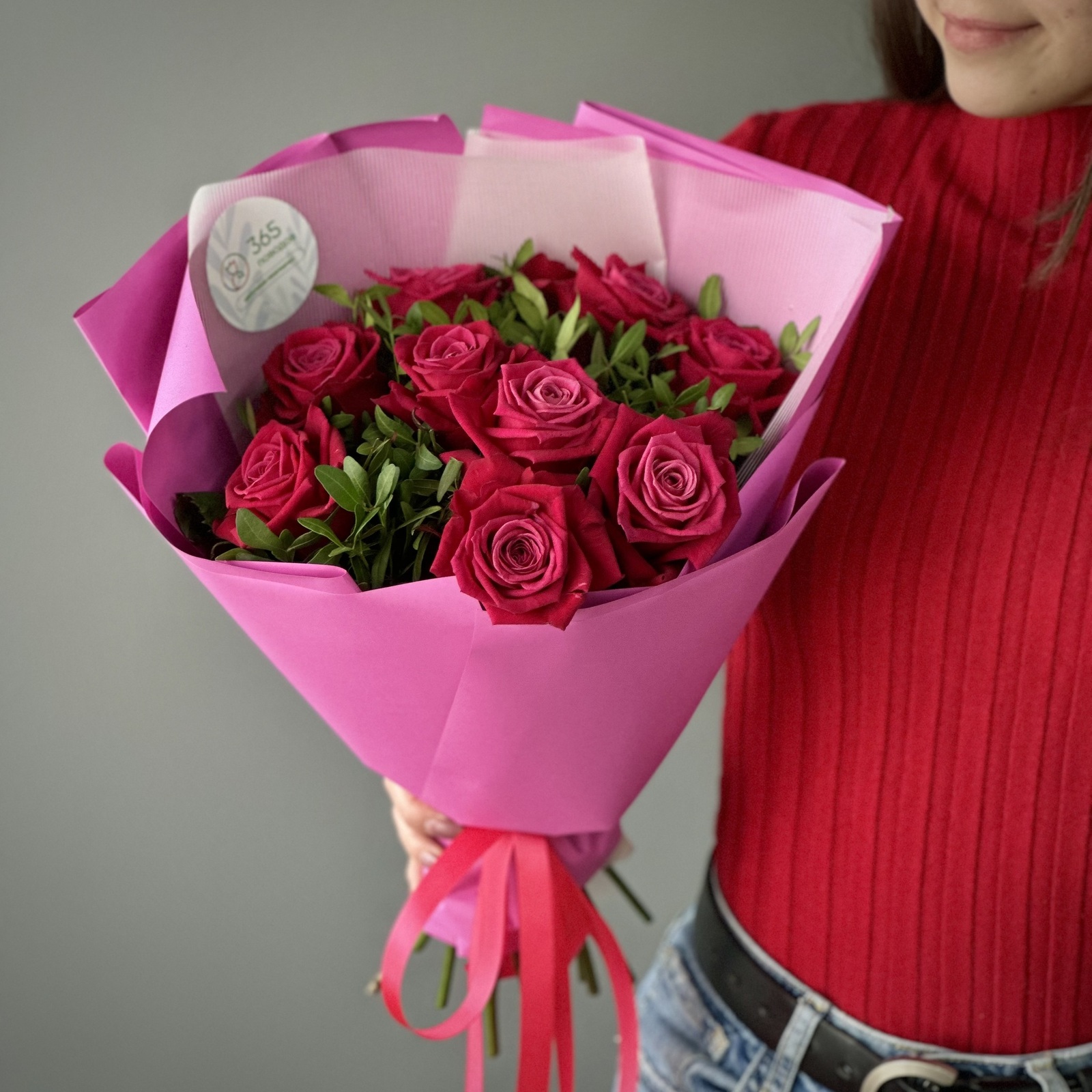 Букет из малиновых роз Пекин