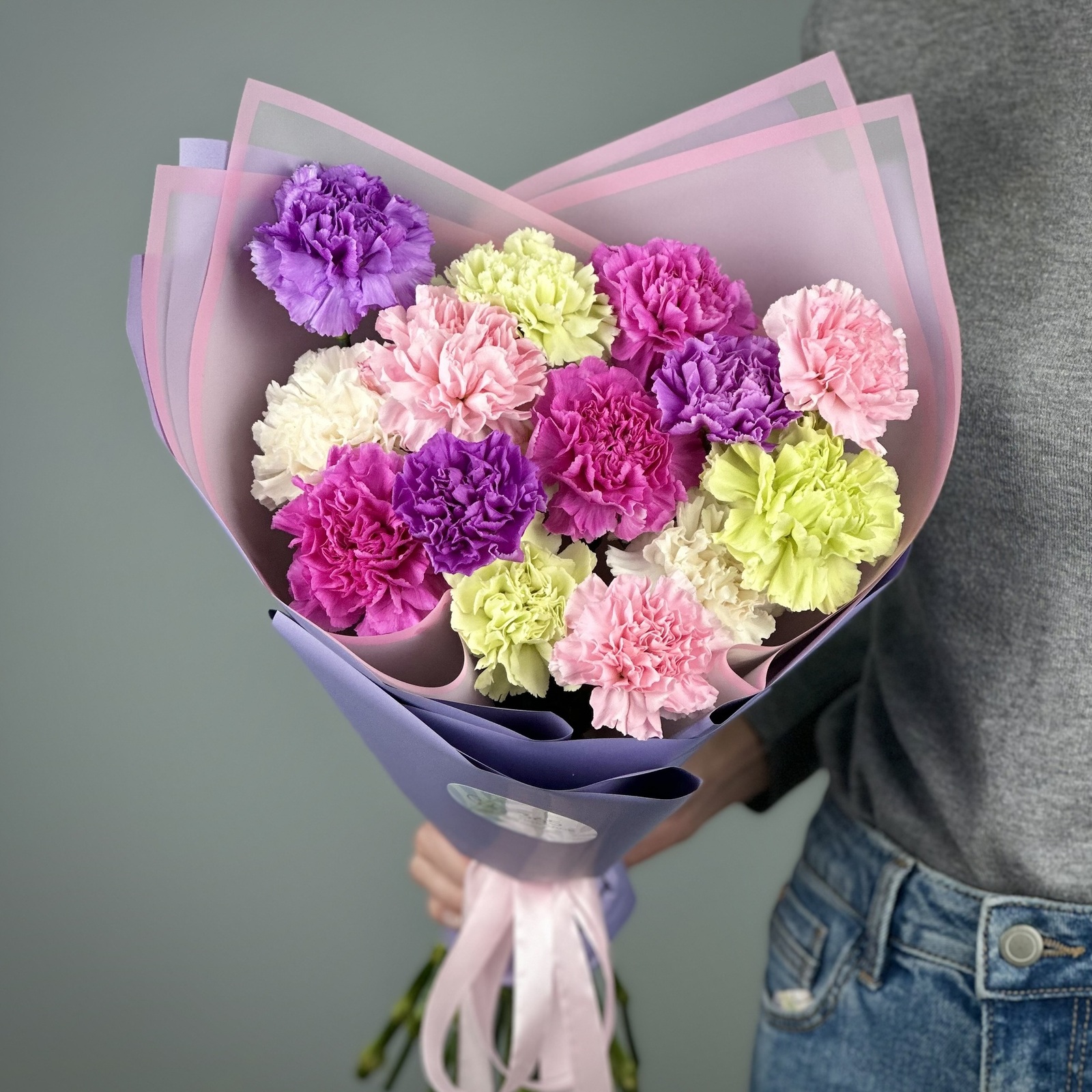 Букет из 15 гвоздик микс