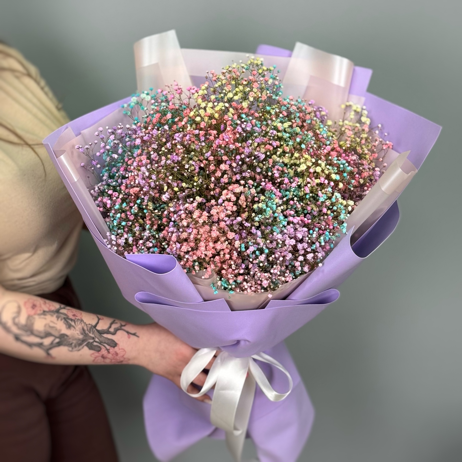 Букет из 15 цветных гипсофил