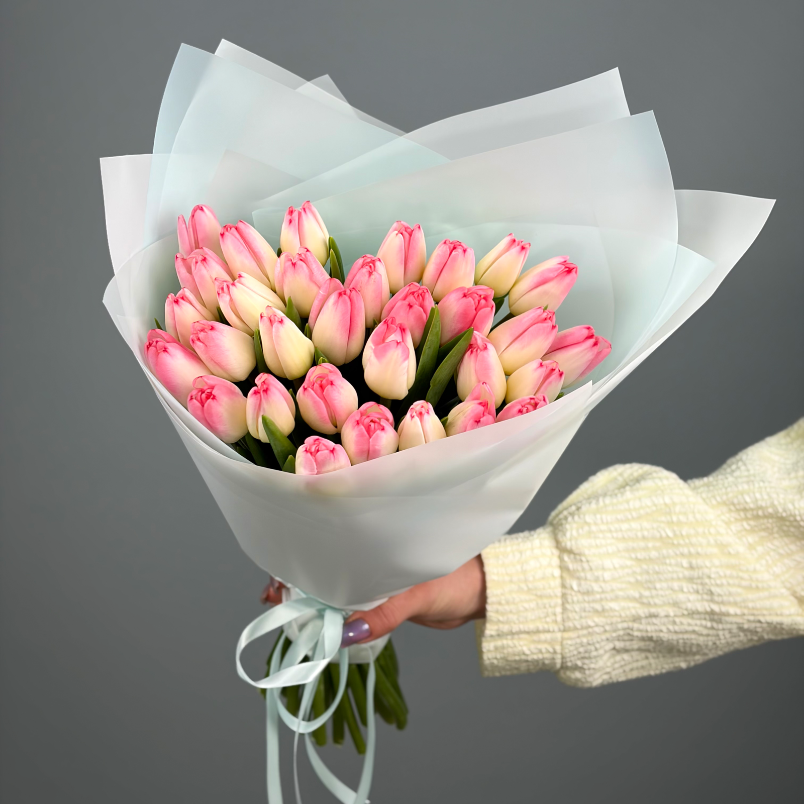 Букет из 31 розовых тюльпанов