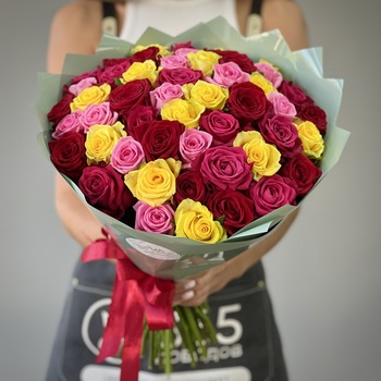 Букет из 101 яркой розы 50 см