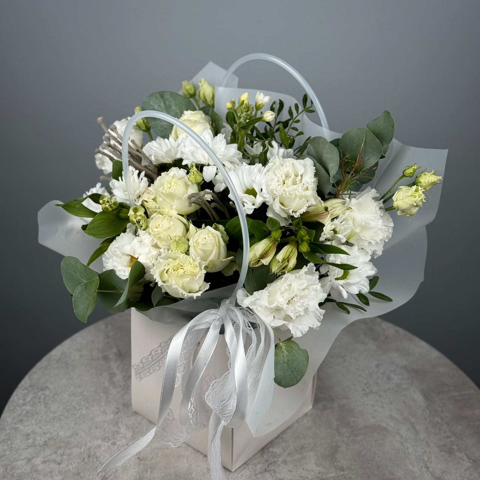 Цветы в коробке Ледяная нежность