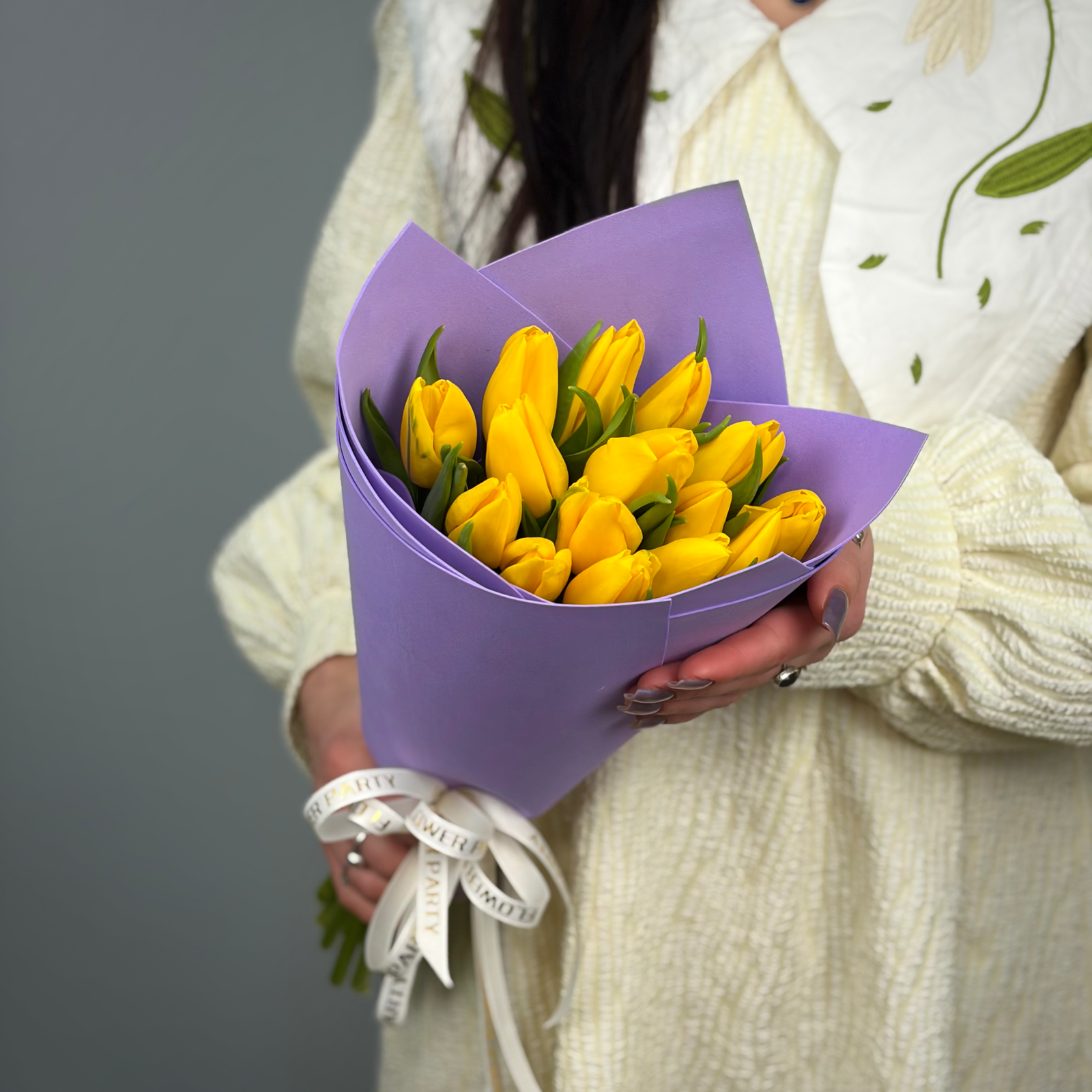 Букет из 15 желтых тюльпанов