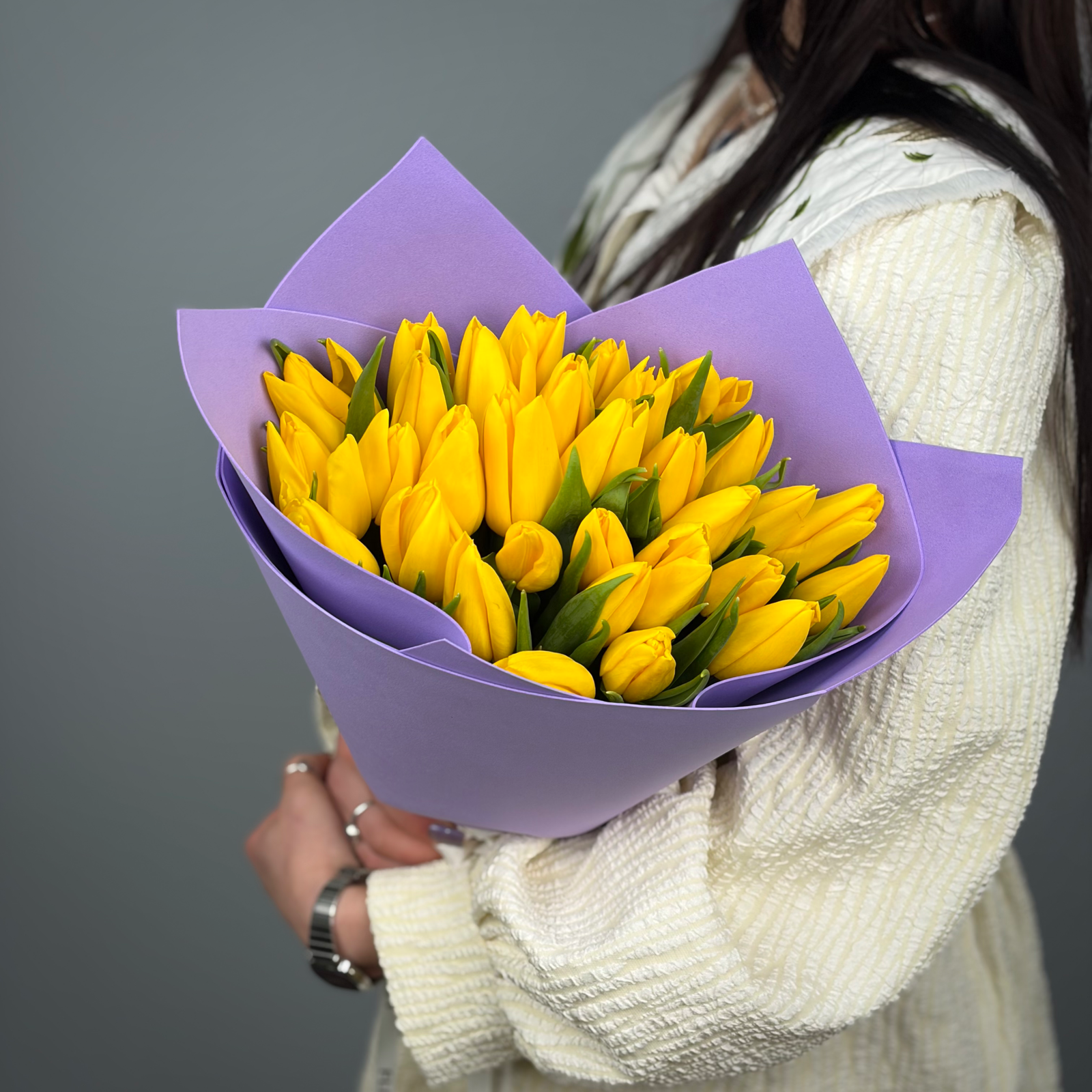 Букет из 31 желтых тюльпанов