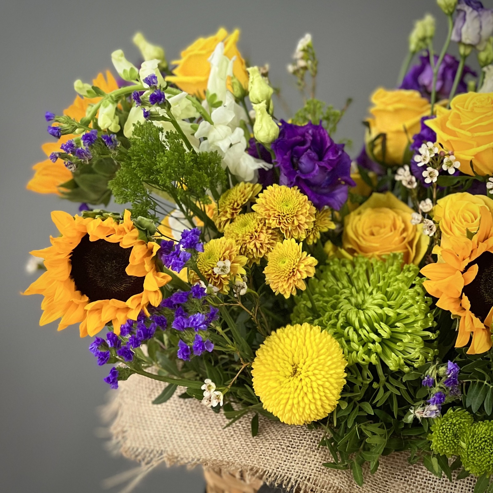 Цветы в корзине Поле чудес