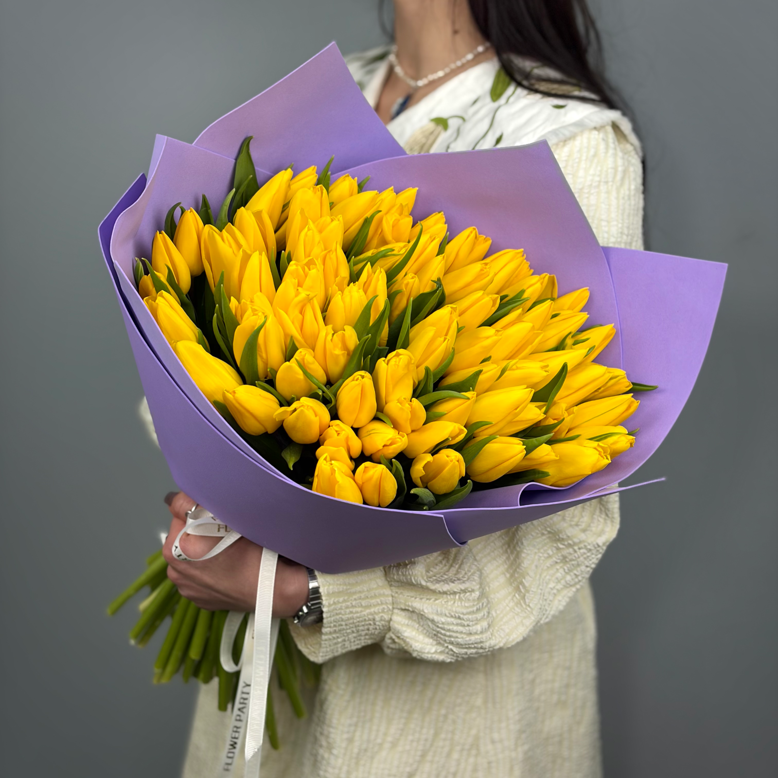 Букет из 51 желтых тюльпанов