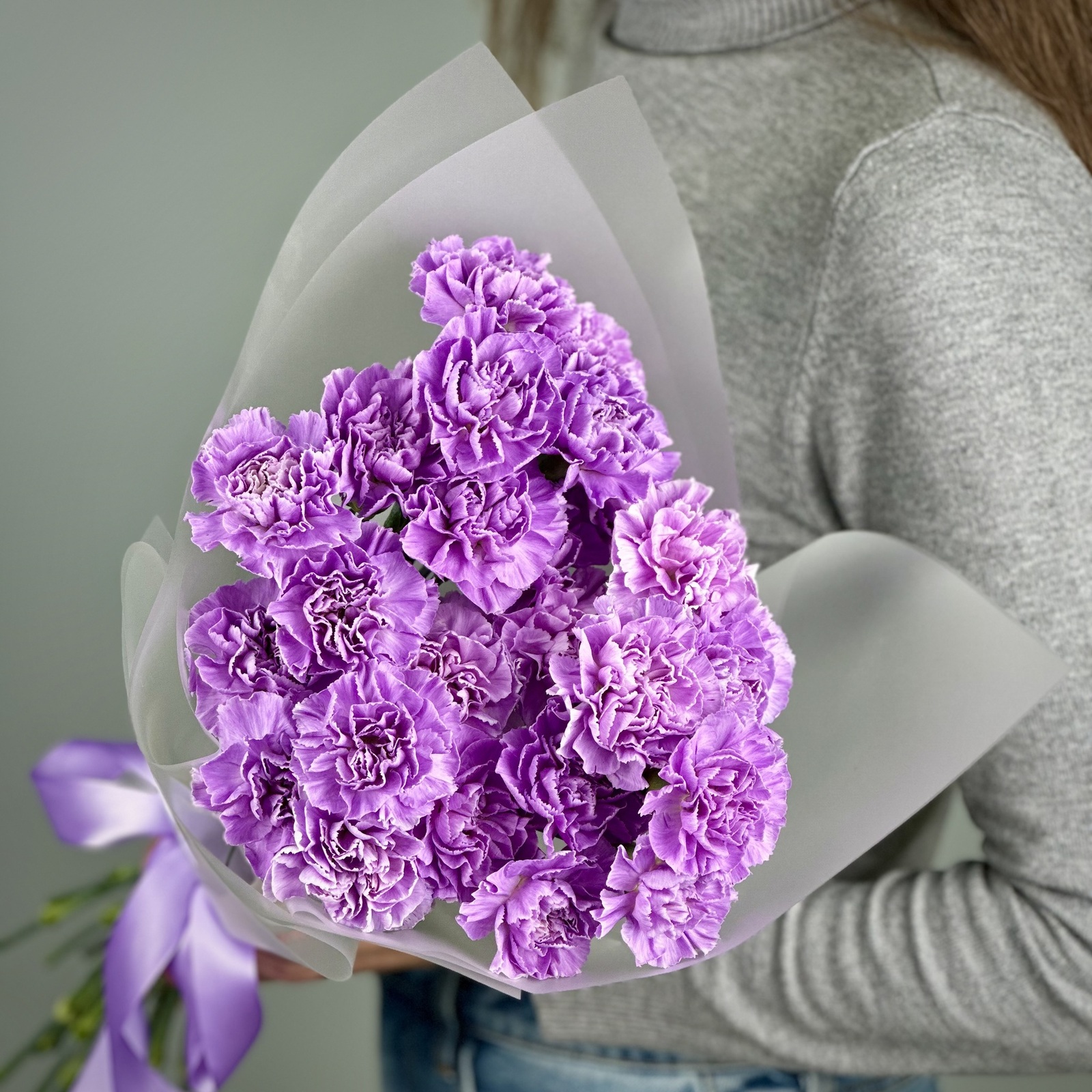 Букет из 25 сиреневых гвоздик