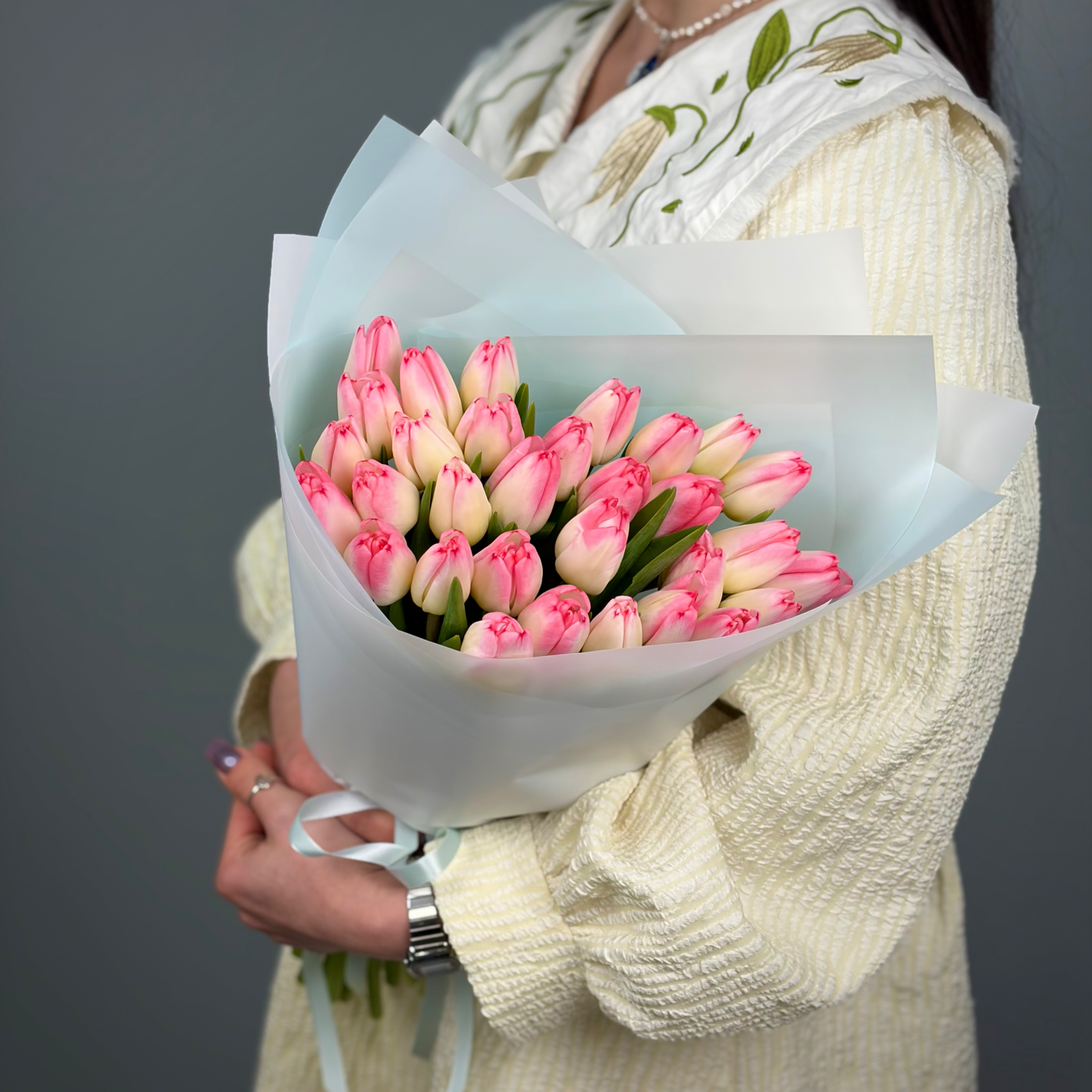 Букет из 31 розовых тюльпанов
