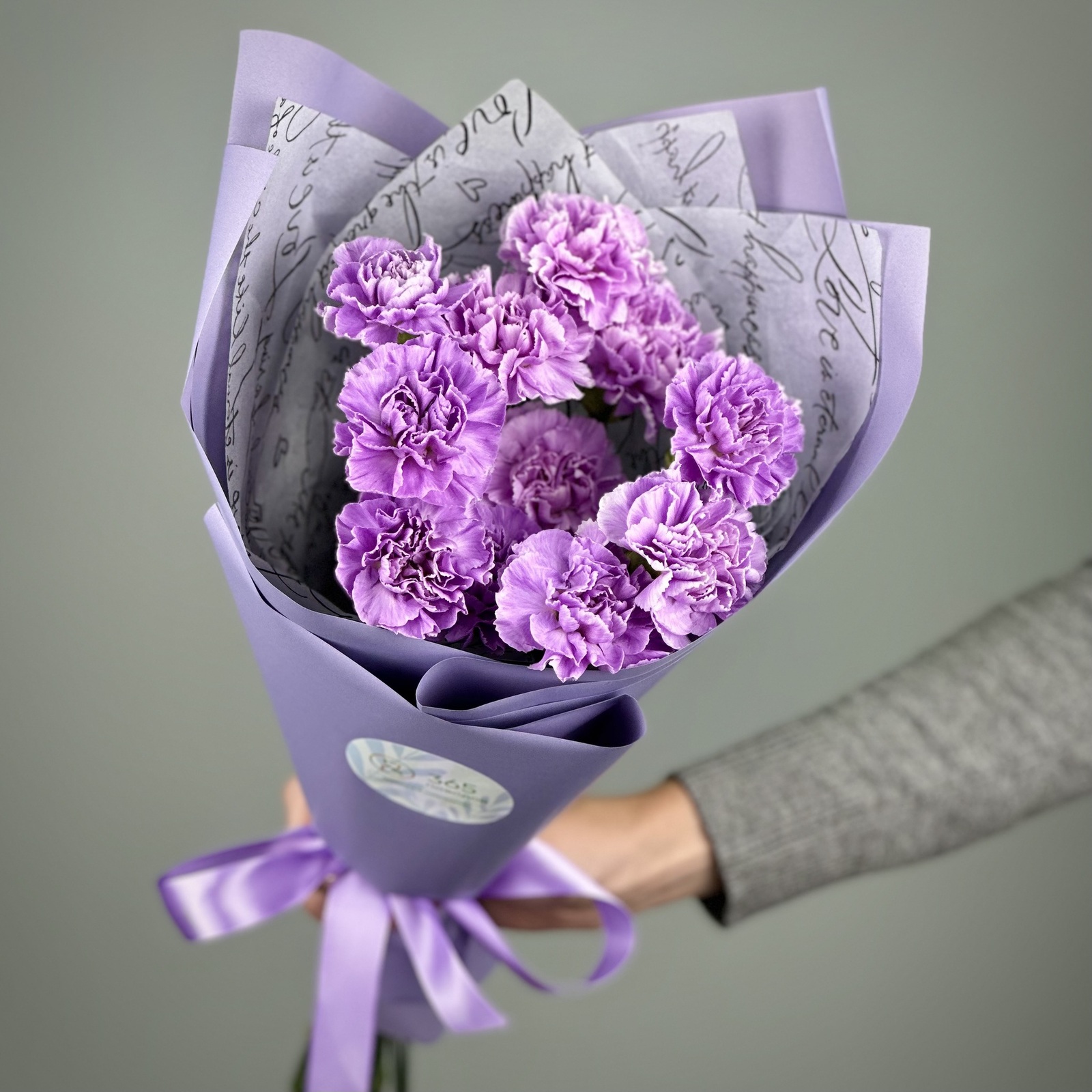 Букет из 11 сиреневых гвоздик