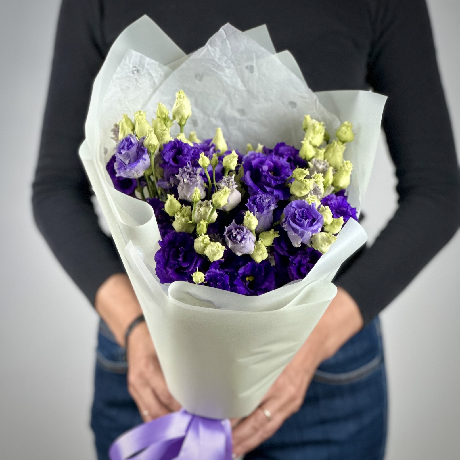 Букет из 9 фиолетовых лизиантусов