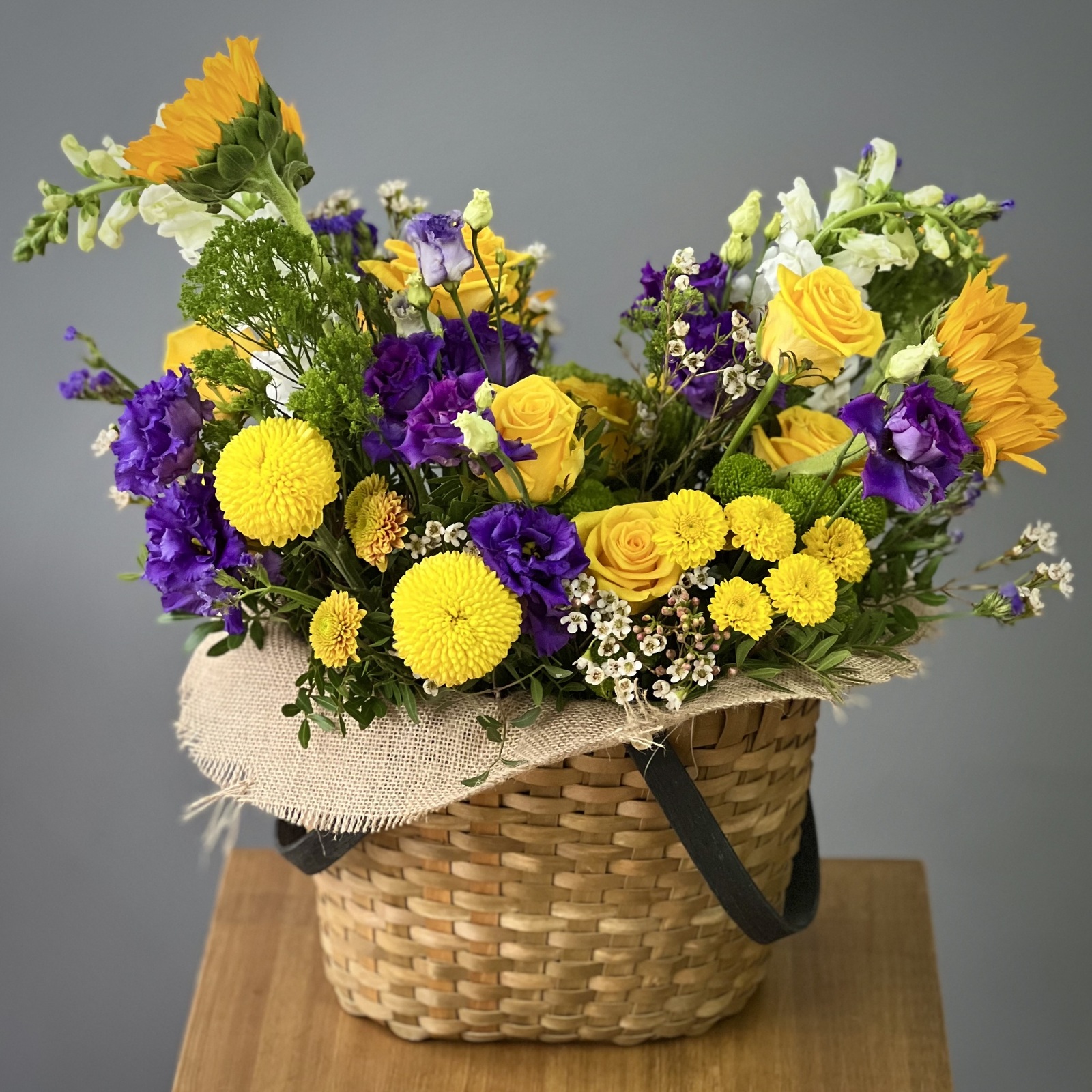 Цветы в корзине Поле чудес