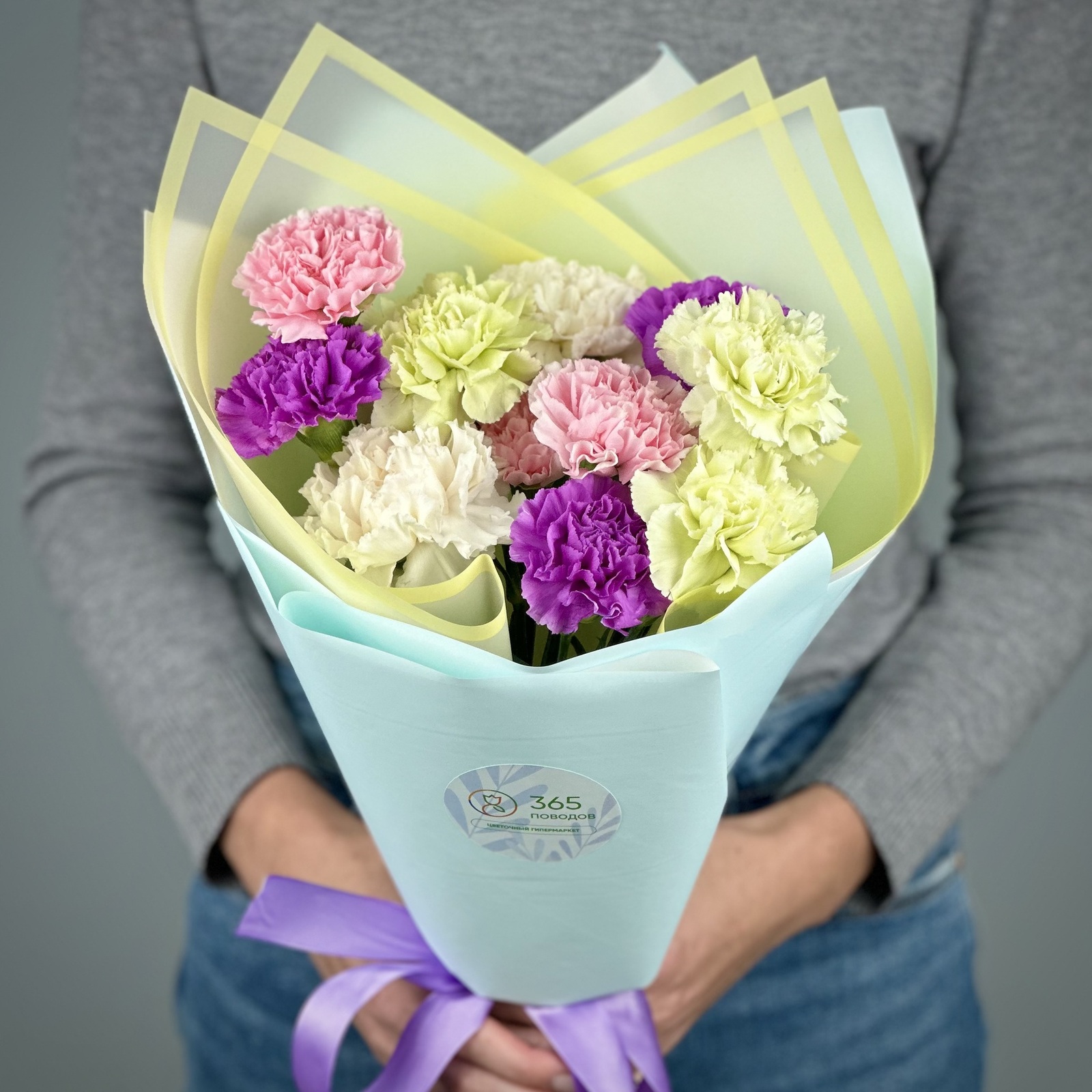 Букет из 11 гвоздик микс