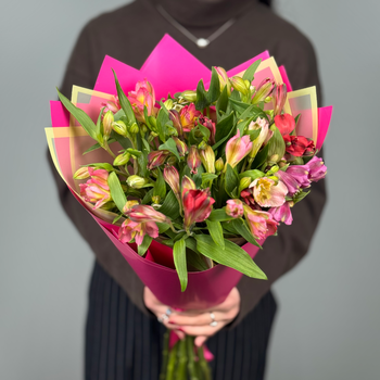Букет из 13 альстромерий микс