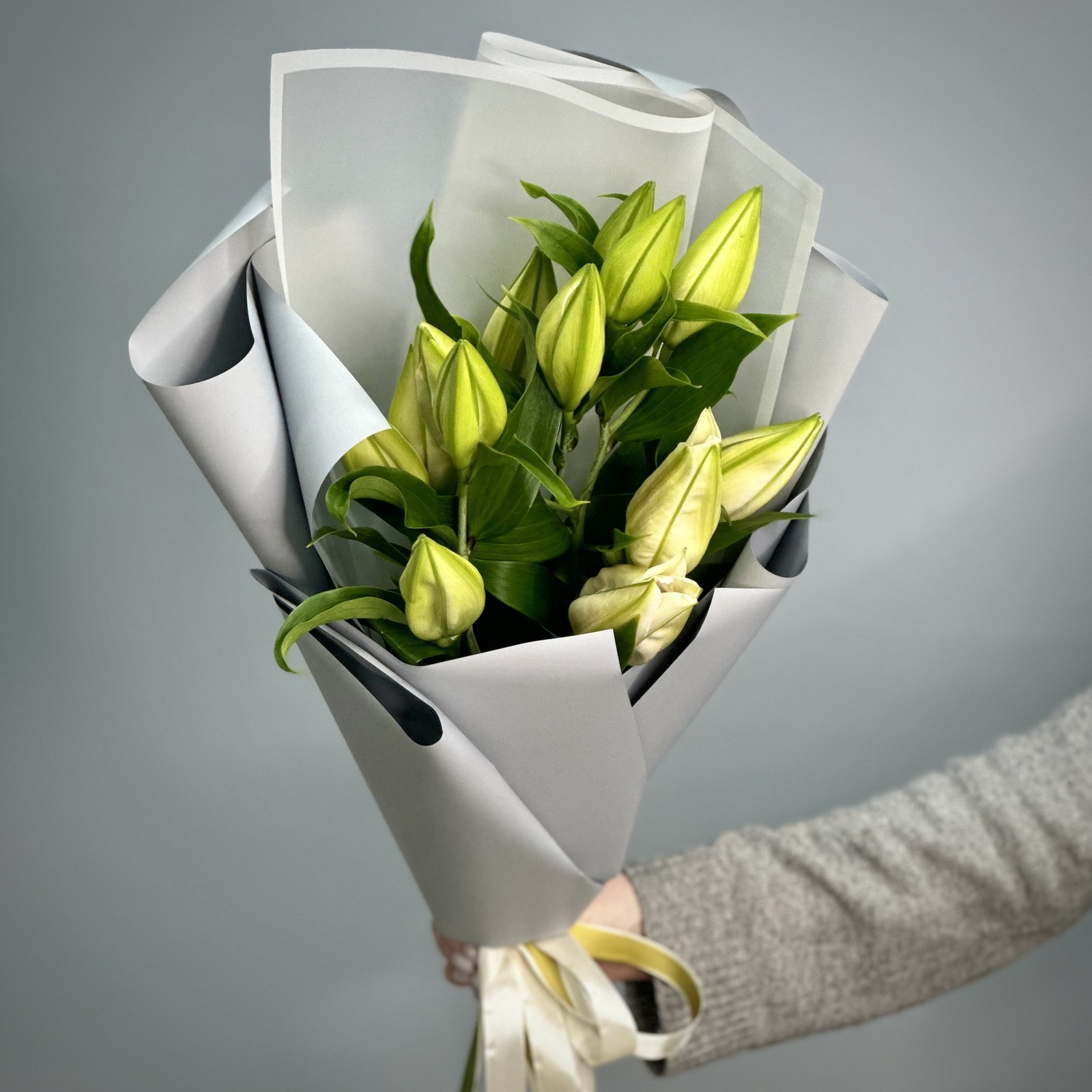 Букет из 3 белых лилий